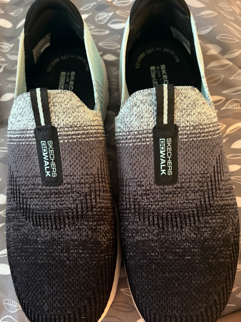 Skechers GOwalk Women’s 9.5 Air Cooled Goga Mat Slip On Walking Shoes - Picture 5 of 5